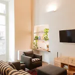 Elegant Historic Apartment In The Heart Of Turin